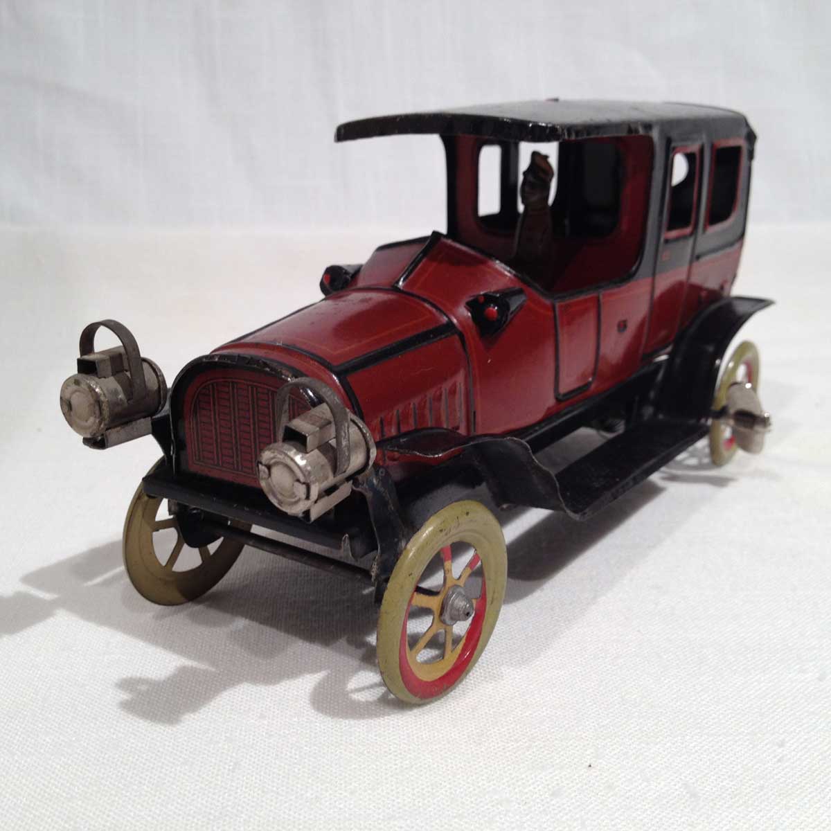 German Tin Windup Toy Saloon Car c. 1910-1918